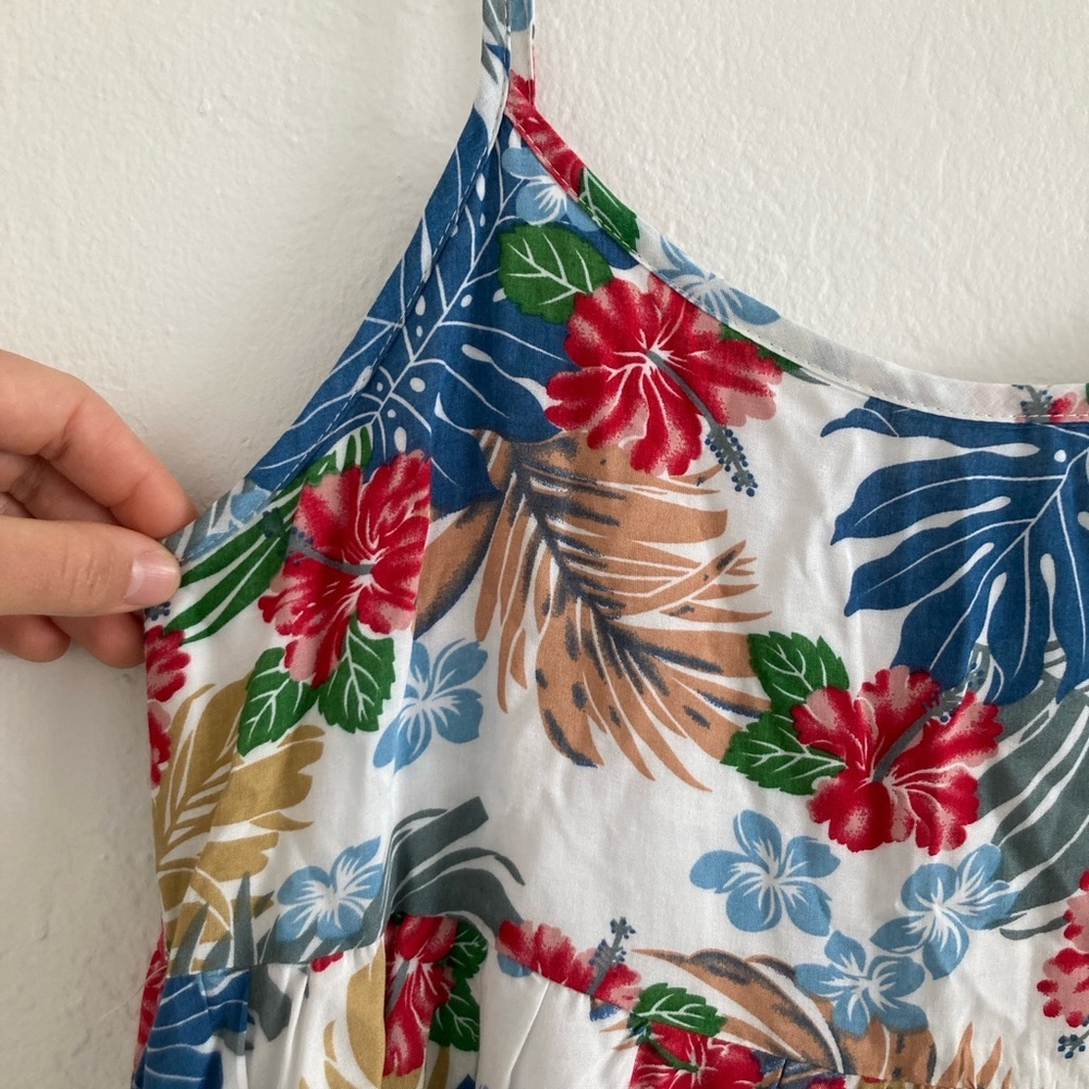 Honolua Wahine Hawaiian Dress - Picture 3 of 9
